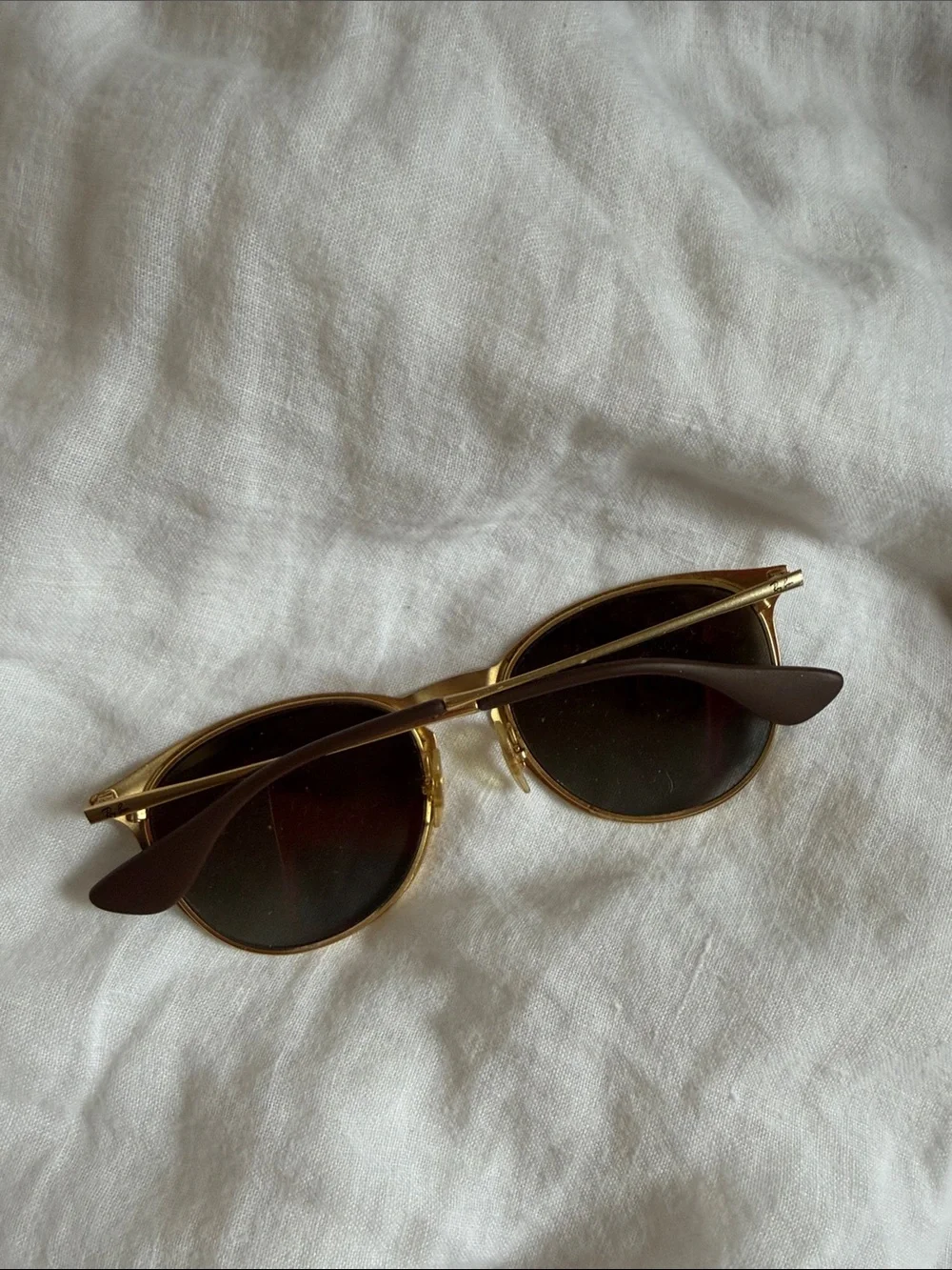 Ray-Ban Gold Frame Lens Women's round Sunglasses